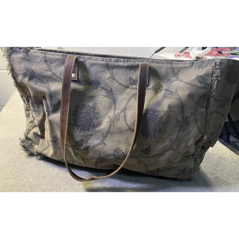 Myra Bag Gray Floral Zip Tote w/ Brown Leather Double Handles Lined Pockets - Picture 2 of 10